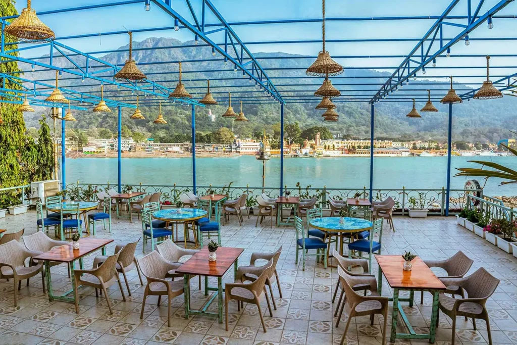 Best cafe Near ram jhula